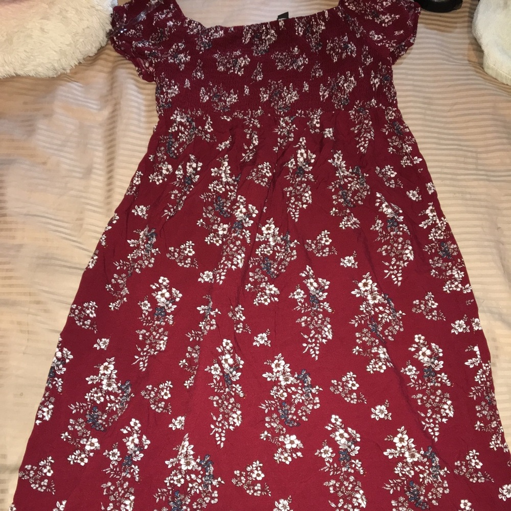 Maternity clothes - Picture 2 of 4